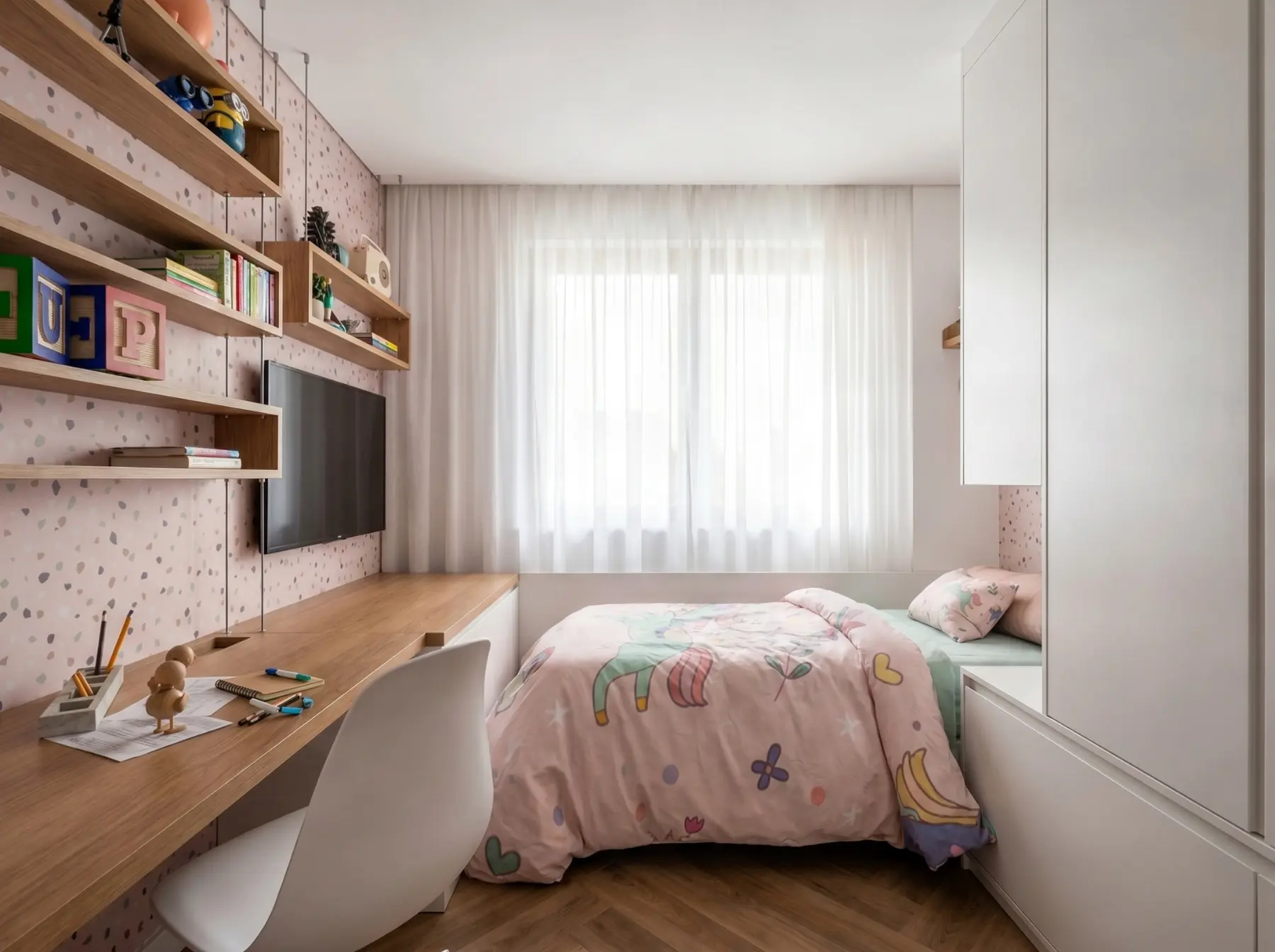 Quarto infantil — Interiores de apartamento · marcenaria sob medida
